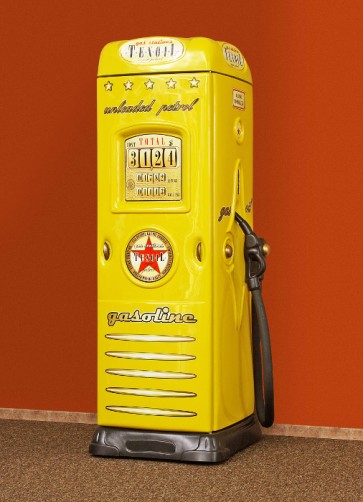 Benzinkút szekrény autóságyhoz, íróasztallal sárga